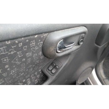 opel corsa c del año 2003