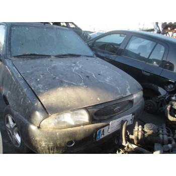 ford fiesta berlina del año 1997