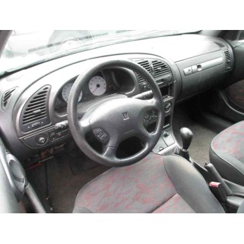 citroën xsara berlina del año 2000