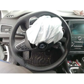 renault megane iv berlina 5p del año 2017