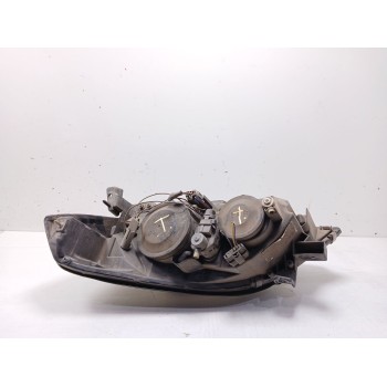 Recambio de faro derecho para nissan primera (p12) 1.6 referencia OEM IAM 237640  