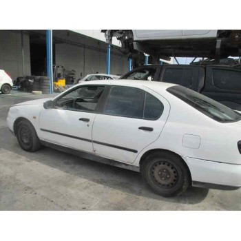 nissan primera berlina (p11) del año 2001