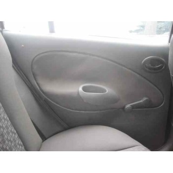 ford fiesta berlina (dx) del año 2000