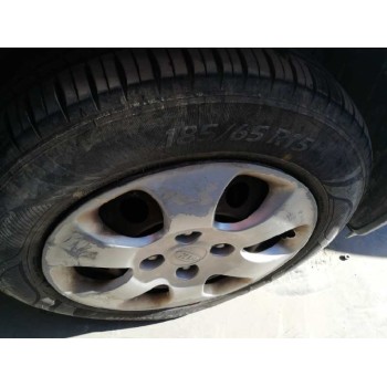 kia cerato del año 2004