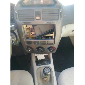 kia cerato del año 2004