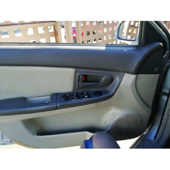 kia cerato del año 2004