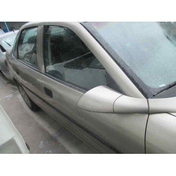 opel vectra b berlina del año 1997