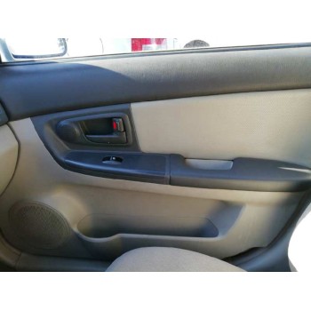 kia cerato del año 2004