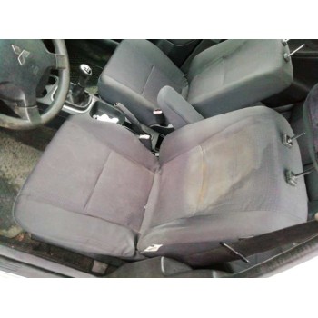 mitsubishi space star (dg0) del año 2004