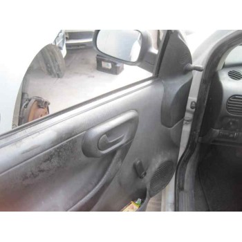 opel corsa c del año 2001