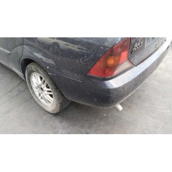 ford focus berlina (cak) del año 2000