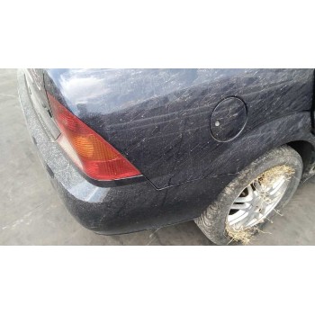 ford focus berlina (cak) del año 2000