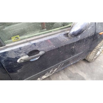 ford focus berlina (cak) del año 2000