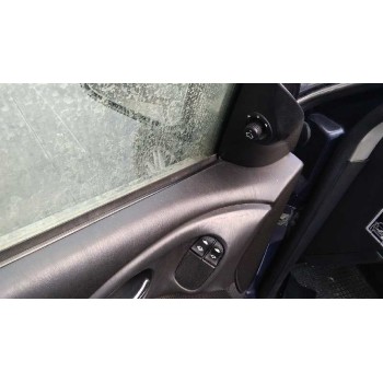 ford focus berlina (cak) del año 2000