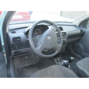 opel corsa c del año 2001