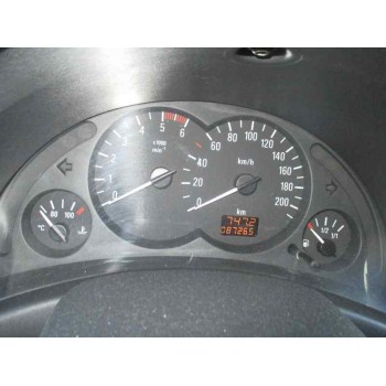 opel corsa c del año 2001