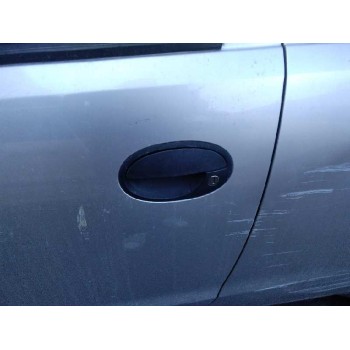 opel corsa c del año 2002