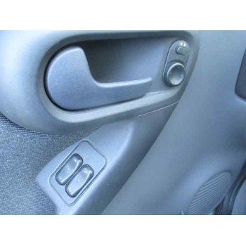 opel corsa c del año 2001