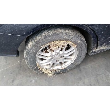 ford focus berlina (cak) del año 2000