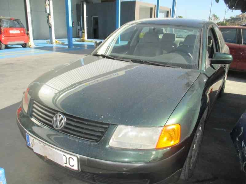 VOLKSWAGEN PASSAT BERLINA (3B2)