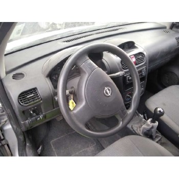 opel corsa c del año 2002