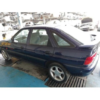 ford escort berlina del año 1998