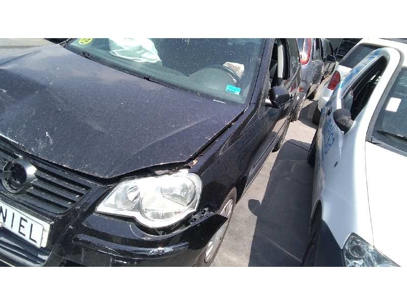 VOLKSWAGEN POLO (9N3)