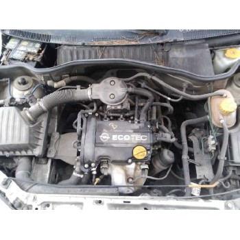 opel corsa c del año 2002