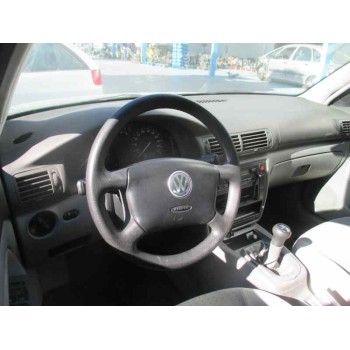 volkswagen passat berlina (3b2) del año 1996