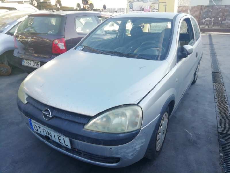 opel corsa c del año 2002