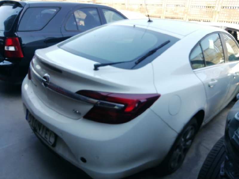 OPEL INSIGNIA BERLINA