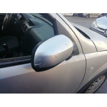 opel corsa c del año 2002