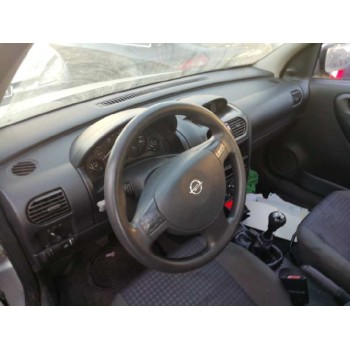 opel corsa c del año 2002