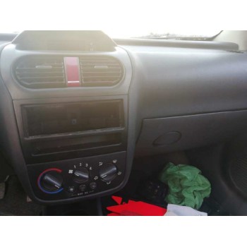 opel corsa c del año 2002