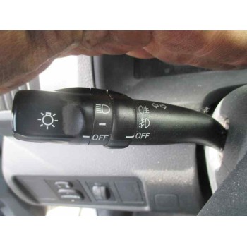 toyota corolla verso (r1) del año 2005