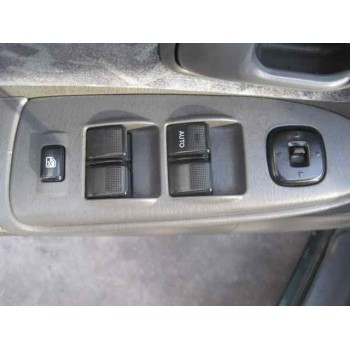 mazda 323 berlina f/s (bj) del año 1998