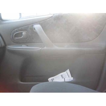 mazda 323 berlina f/s (bj) del año 1998