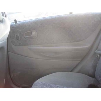 mazda 323 berlina f/s (bj) del año 1998