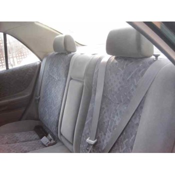 mazda 323 berlina f/s (bj) del año 1998