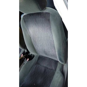 ford focus berlina (cak) del año 2000