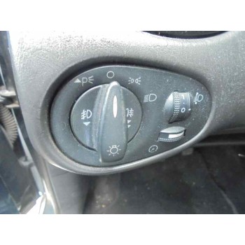 ford focus berlina (cak) del año 2002