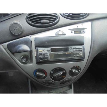 ford focus berlina (cak) del año 2002