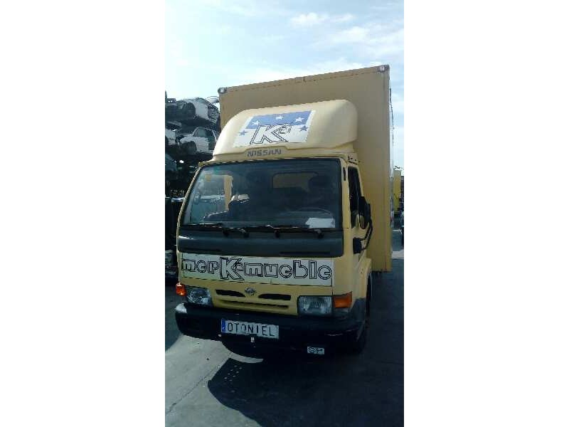 nissan cabstar del año 2000