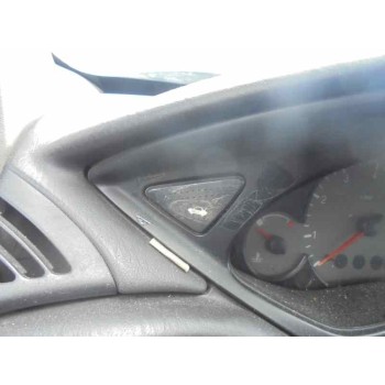 ford focus berlina (cak) del año 2002