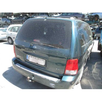 kia carnival ii del año 2002