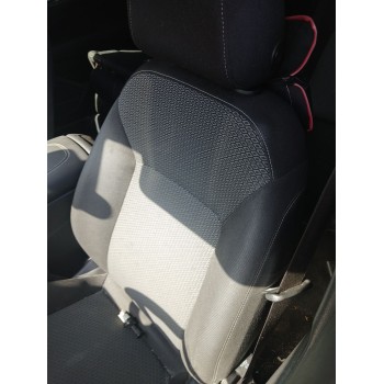 ASIENTO DELANTERO IZQUIERDO 