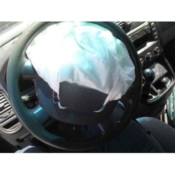 kia carnival ii del año 2002