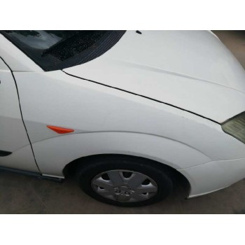 ford focus berlina (cak) del año 2001