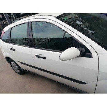 ford focus berlina (cak) del año 2001