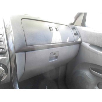 kia carnival ii del año 2002